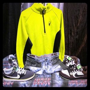 Green and brown color set out fit